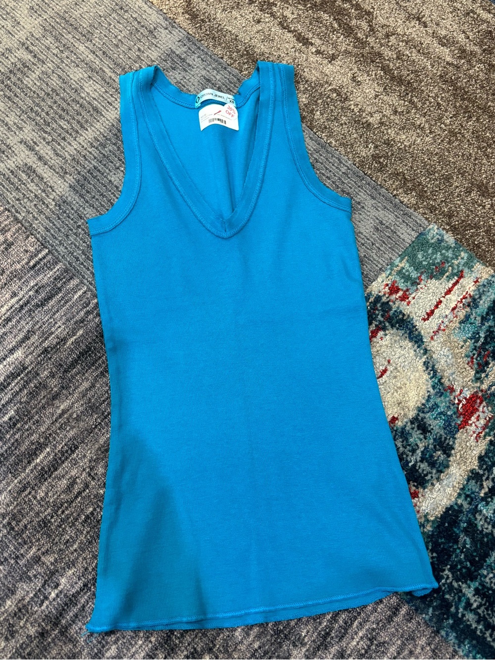 Crown Jewel - Venice V-neck - Bright Blue V-Neck Ribbed Tank Top - Women